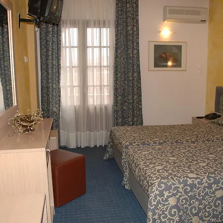 Hotel Veria Hotel 2*