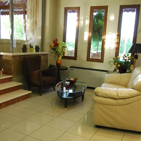 Veria Hotel 2*