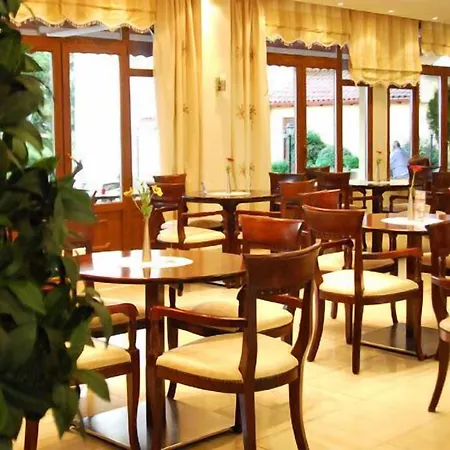 Veria Hotel 2*